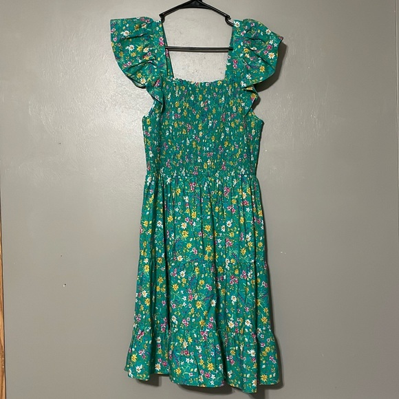 Beautiful dress, never been worn fits true to size - Picture 1 of 1